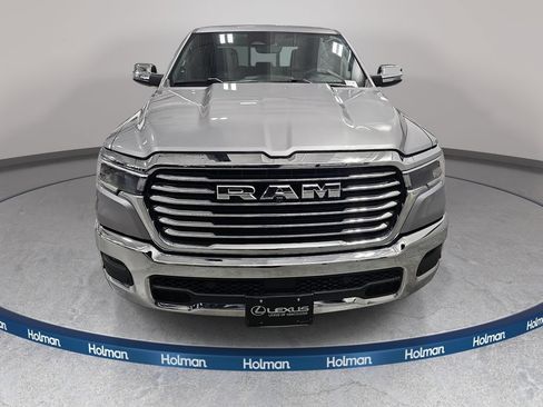 Used 2025 RAM 1500 Laramie AWD/4WD image 3