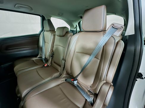 New 2026 Honda Odyssey Touring image 24