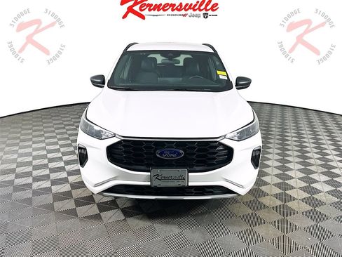 Used 2023 Ford Escape ST-Line w/ Tech Pack #1 image 2