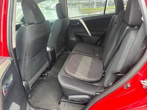 Used 2015 Toyota RAV4 XLE FWD image 13