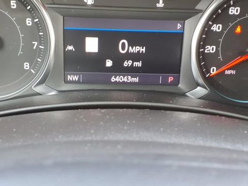 Used 2023 Chevrolet Equinox RS AWD/4WD image 45