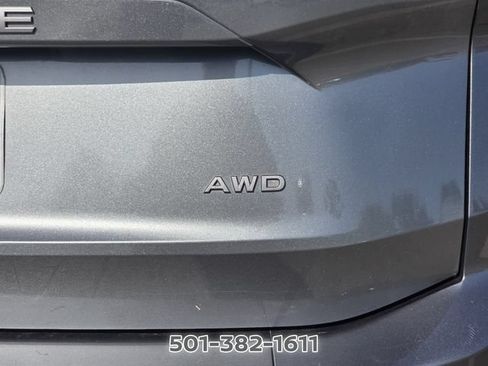 Used 2025 Nissan Rogue SV AWD/4WD image 4