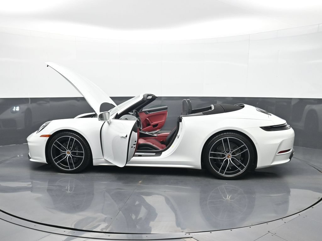 Certified 2026 Porsche 911 Carrera RWD image 26