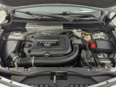 Used 2020 Cadillac XT4 Premium Luxury image 9