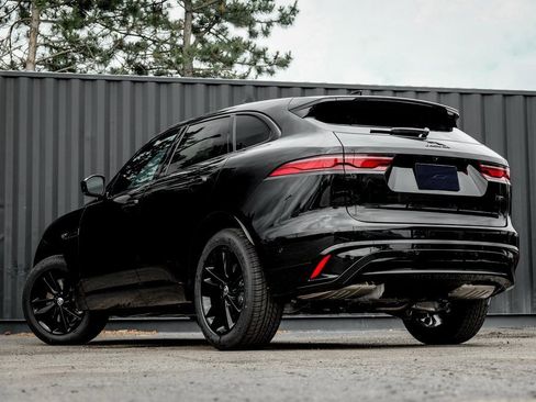 New 2026 Jaguar F-PACE R-Dynamic S image 2