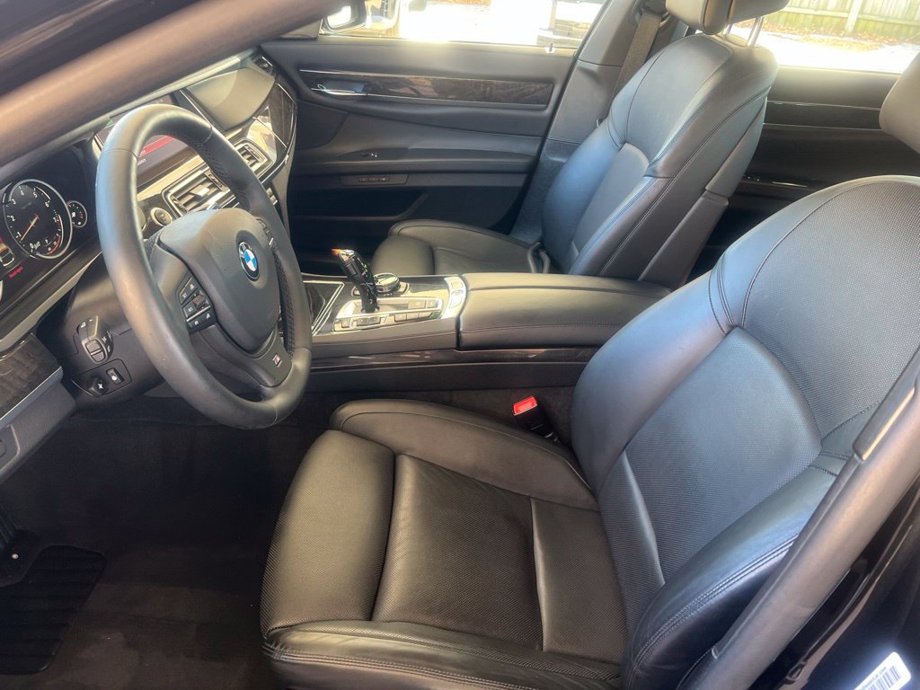Used 2015 BMW 750Li xDrive AWD/4WD image 4