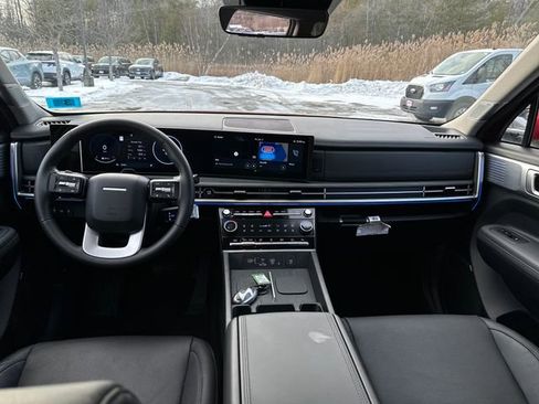 Certified 2025 Hyundai Santa Fe Limited image 12