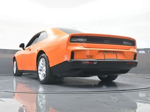 Used 2025 Dodge Charger R/T w/ Sun & Sound Package image 60