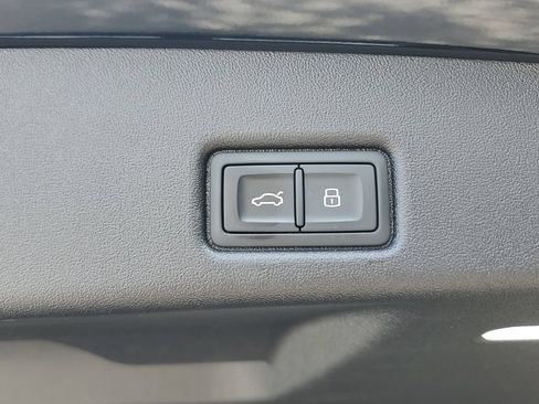 Certified 2025 Audi Q5 Premium Plus w/ Premium Plus AWD/4WD image 15