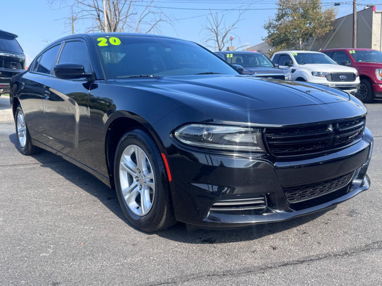 Used 2020 Dodge Charger SXT RWD image 1