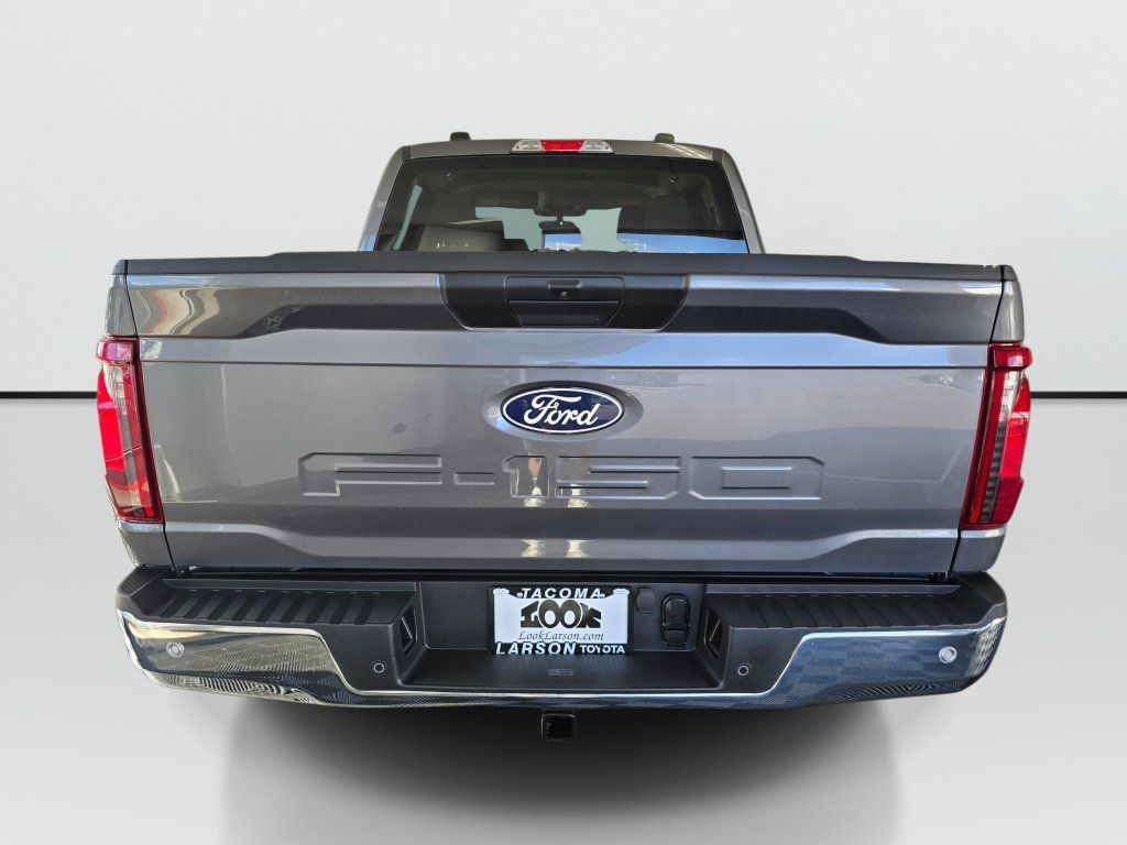 Used 2025 Ford F150 XLT w/ Equipment Group 301A Standard AWD/4WD image 4