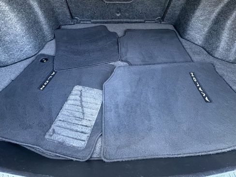 Used 2016 Toyota Avalon XLE image 17