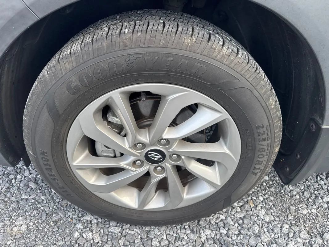 Used 2016 Hyundai Tucson SE w/ Option Group 02 AWD/4WD image 4