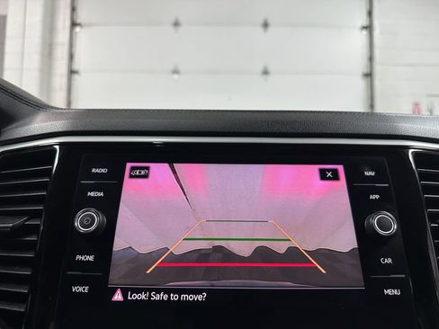 Used 2021 Volkswagen Atlas SEL Premium AWD/4WD image 30