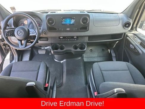 Used 2024 Mercedes-Benz Sprinter 2500 image 13