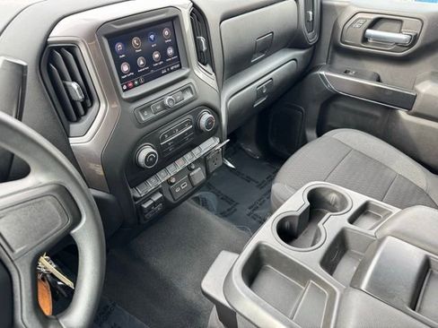 Certified 2022 Chevrolet Silverado 1500 Custom Trail Boss w/ Midnight Edition image 16