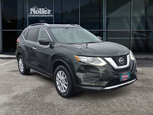 Used 2018 Nissan Rogue SV AWD/4WD image 12