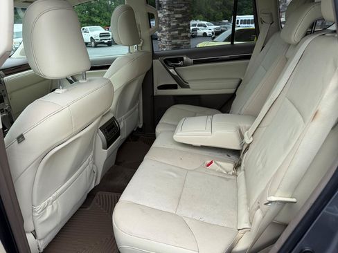 Used 2015 Lexus GX 460 w/ Premium Package AWD/4WD image 12