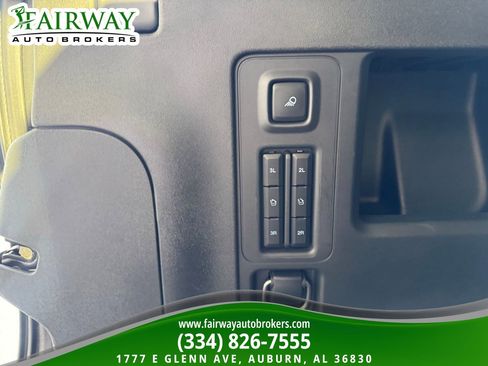 Used 2025 Ford Expedition Tremor AWD/4WD image 30