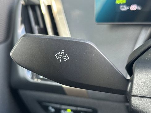 Used 2025 BMW iX xDrive50 w/ Sport Package image 34