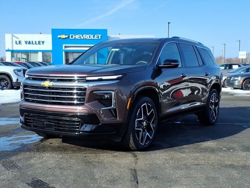 New 2026 Chevrolet Traverse High Country w/ LPO, Floor Liner Package image 3