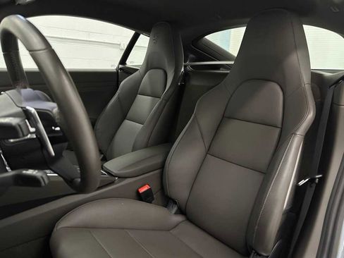 Used 2025 Porsche 718 Cayman image 12