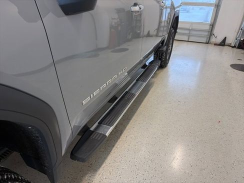 Used 2024 GMC Sierra 2500 SLT image 11