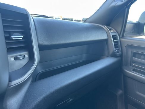 Used 2022 RAM 2500 Tradesman w/ Chrome Appearance Group image 24