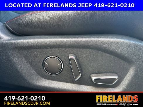 Used 2018 Ford Explorer XLT w/ Equipment Group 202A image 17