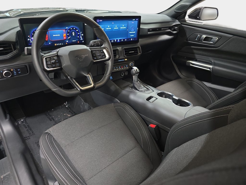 Used 2024 Ford Mustang Coupe RWD image 19