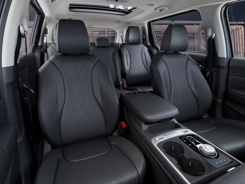 New 2026 Kia Carnival SX FWD image 17