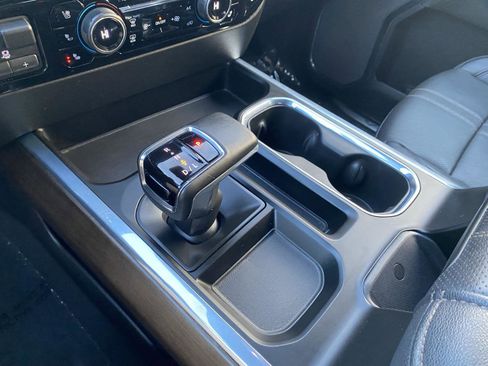 Used 2024 Chevrolet Silverado 1500 High Country w/ Technology Package image 25