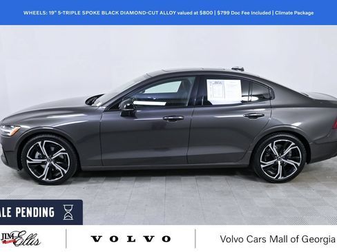 Certified 2025 Volvo S60 B5 Plus w/ Climate Package FWD image 3