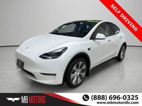 Used 2023 Tesla Model Y Long Range AWD/4WD image 1