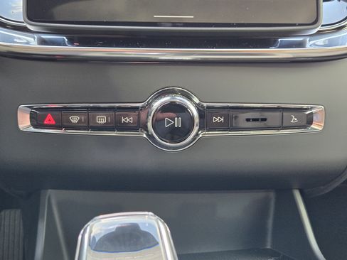 New 2026 Volvo XC90 B6 Ultra image 22