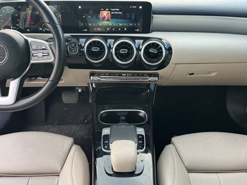 Used 2020 Mercedes-Benz A 220 image 9
