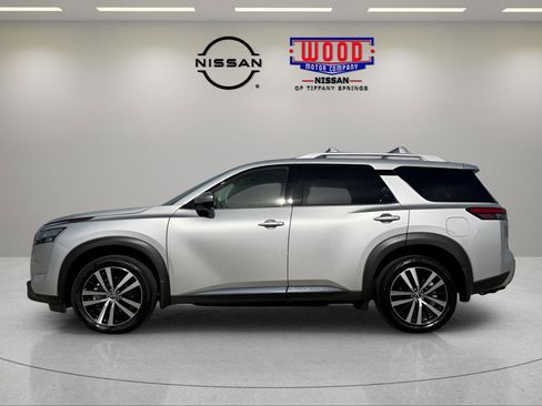 Certified 2025 Nissan Pathfinder Platinum w/ Cargo Package image 6