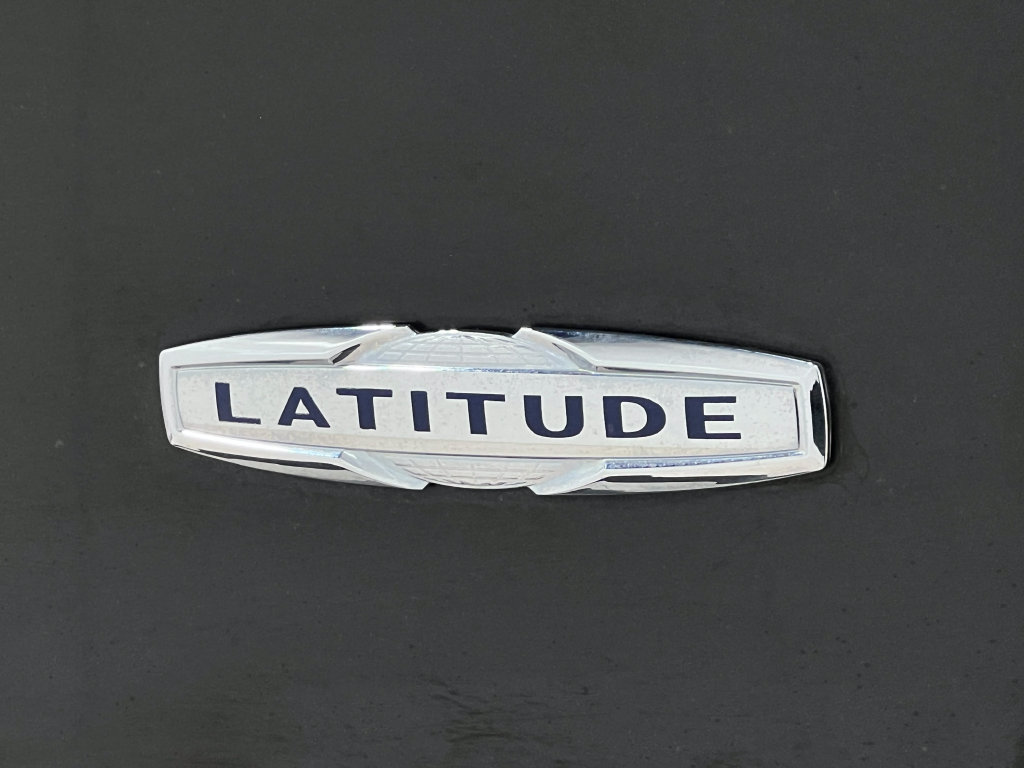 Used 2014 Jeep Cherokee Latitude FWD image 42