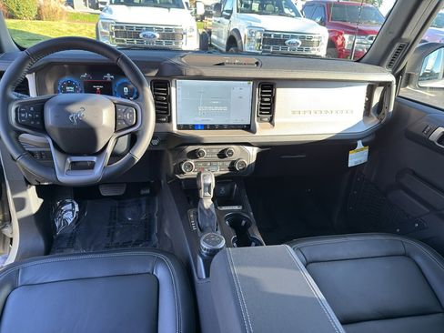 New 2025 Ford Bronco Outer Banks image 30