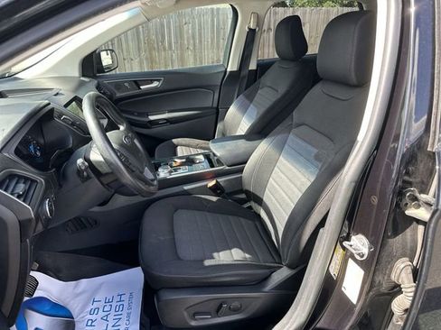 Used 2020 Ford Edge SE FWD image 14