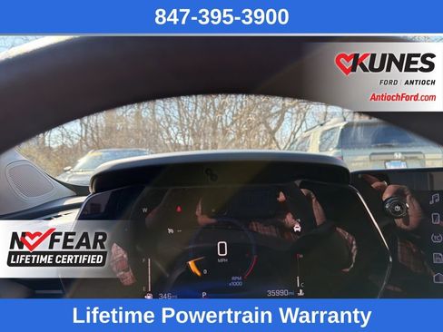 Used 2025 Chevrolet Trax LT FWD image 18