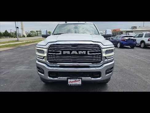 Used 2023 RAM 2500 Laramie AWD/4WD image 8