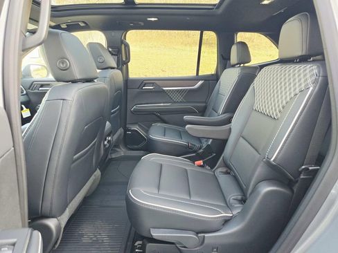 New 2026 GMC Acadia Denali w/ Super Cruise Package FWD image 13