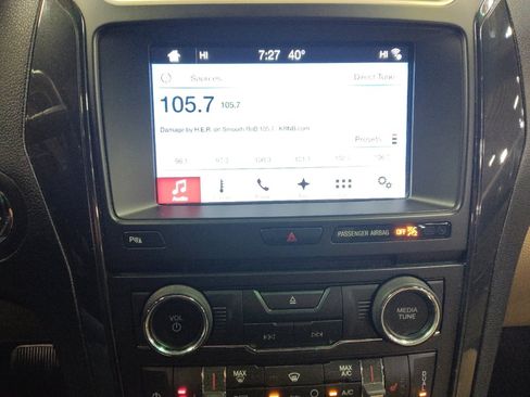 Used 2017 Ford Explorer XLT w/ Equipment Group 202A image 25