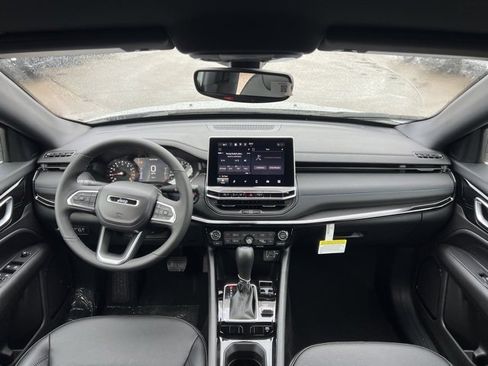 New 2026 Jeep Compass Limited image 9