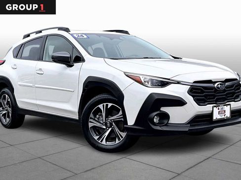 Used 2024 Subaru Crosstrek 2.0i Premium image 3