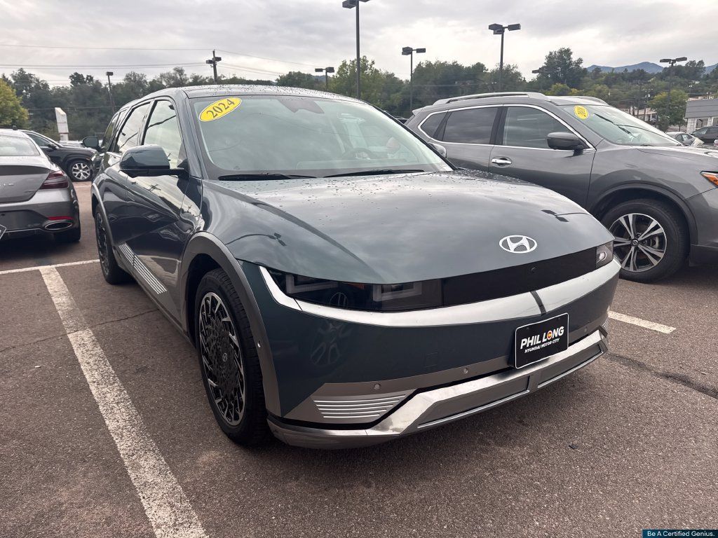 Used 2024 Hyundai Ioniq 5 Limited AWD/4WD image 43