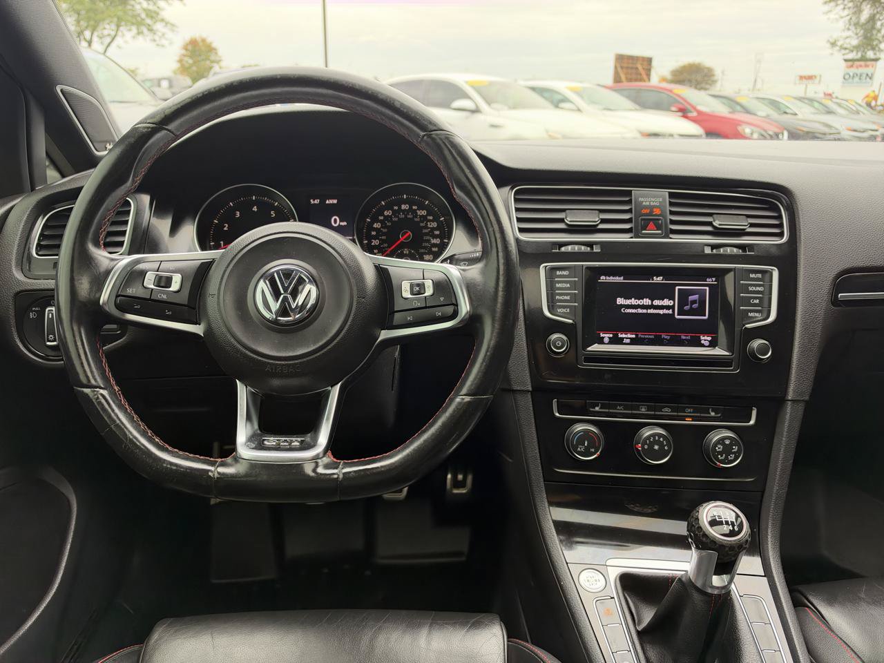 Used 2015 Volkswagen GTI SE w/ Lighting Package (SEL) FWD image 3