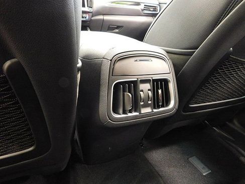 Used 2023 Maserati Levante Modena image 13