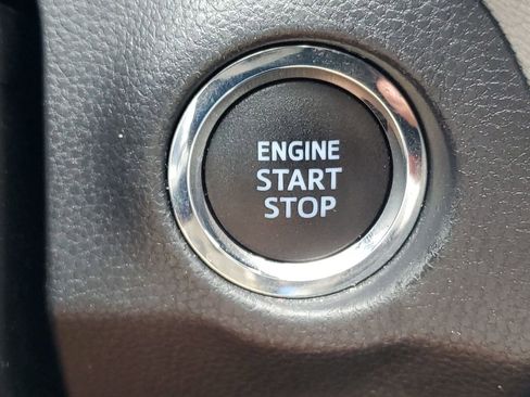 Used 2021 Toyota RAV4 Limited image 39